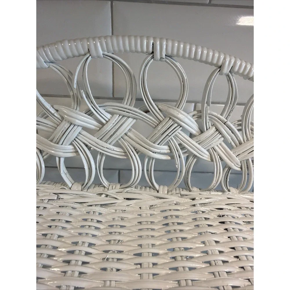 VINTAGE WHITE WICKER SHELF WALL HANGING OR TABLETOP 2 TIER BATH BOHO ES009